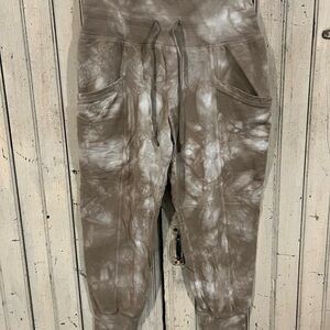 All in Motion Tan Jogger Pants